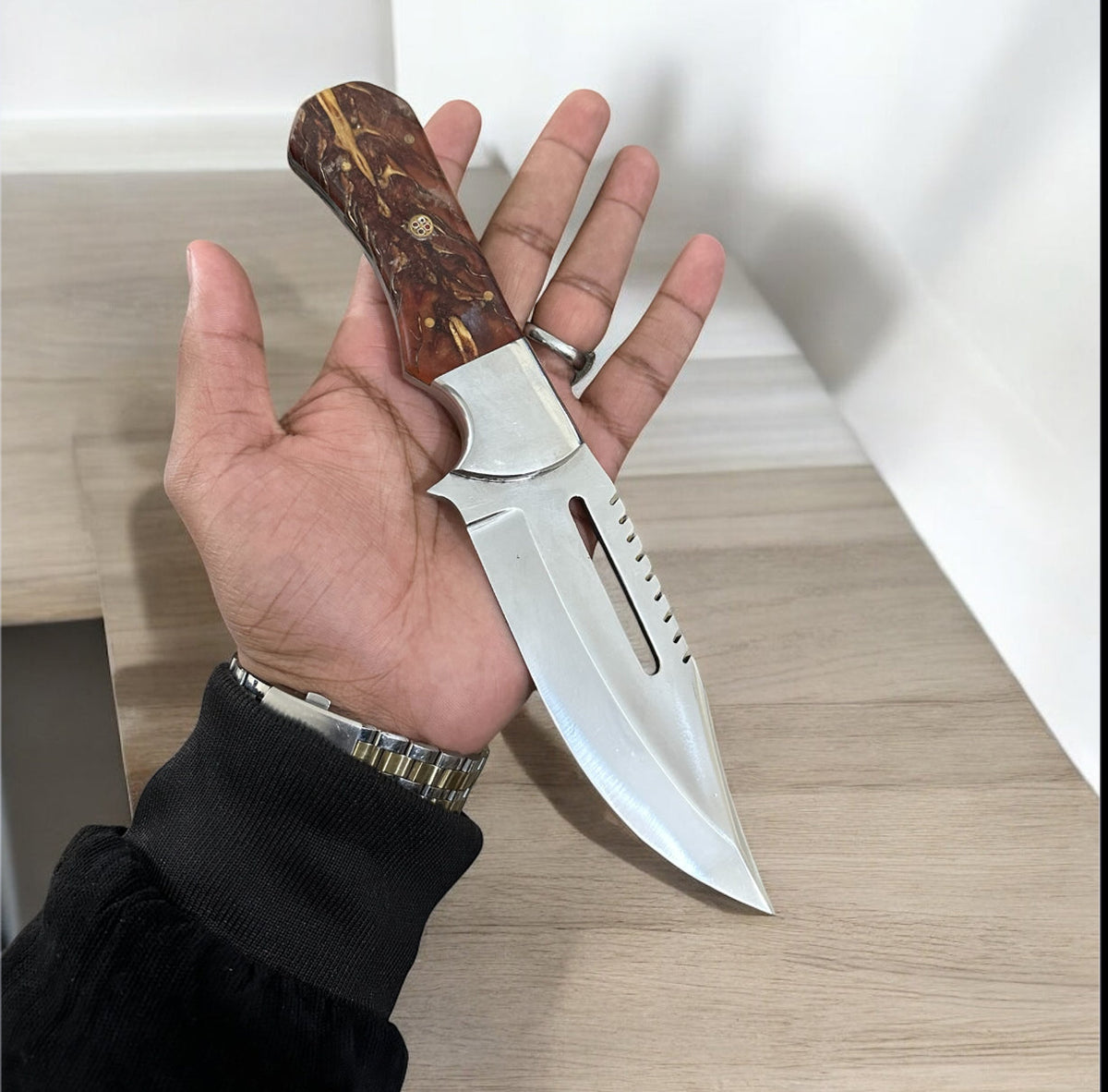 D2 Steel Hunting Knife with Pine Cone Handle & Leather Case