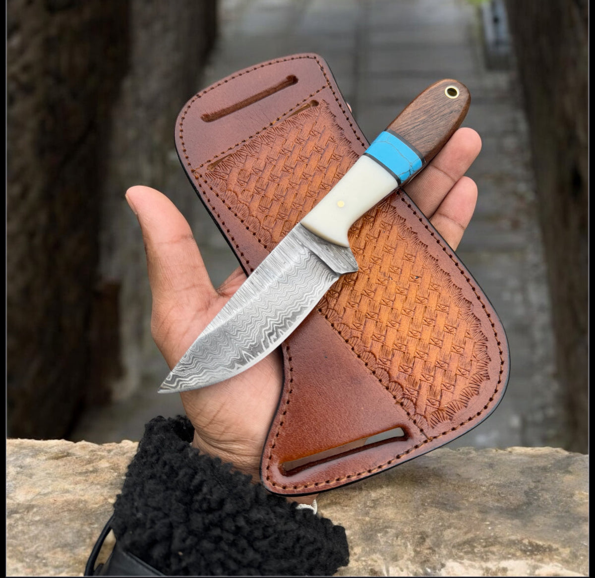 Western Knife and Sheath Set – Damascus Steel Blade with Resin Handle & Leather Belt Loop