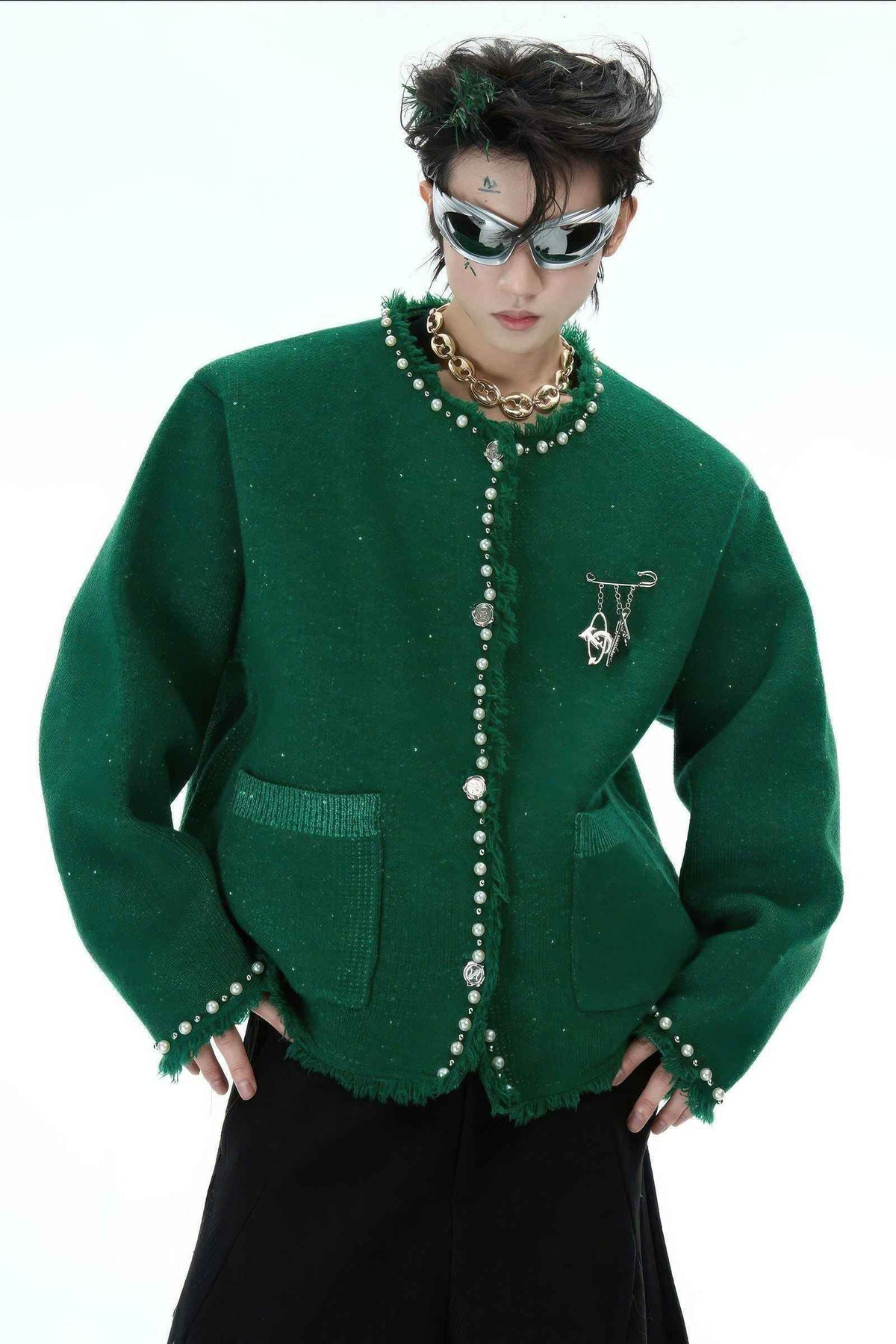 Minimalist Pearl-Decorated Knitted Sweater Jacket with Brooch Accent